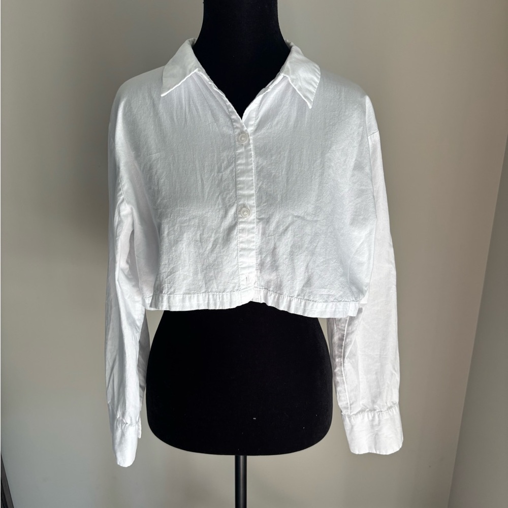 H&M White Cropped Button-Down Shirt